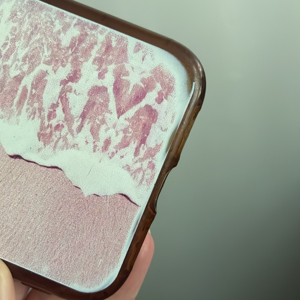 iPhone 11 case - Picture 3 of 5